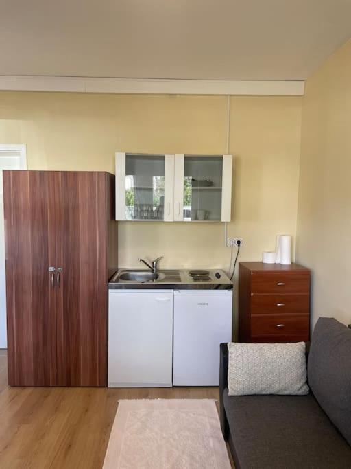 Einzimmerwohnung + Dusche Und Wc Берлин Экстерьер фото